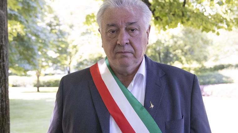Sassuolo, il sindaco Menani a Gibellini: «Funeral home, nessun boicottaggio Ma dobbiamo rispettare le regole» 