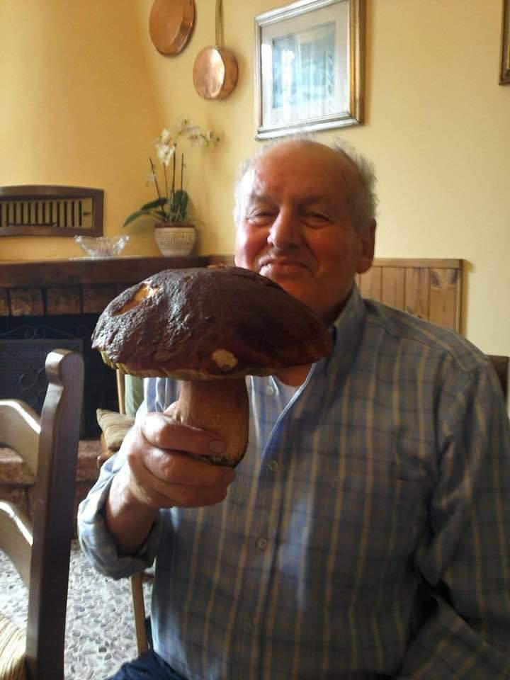 Piazza al Serchio piange il ristoratore Enzo Giannasi