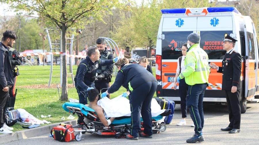 Modena. Tragica rissa al Novi Sad: 16enne muore accoltellato