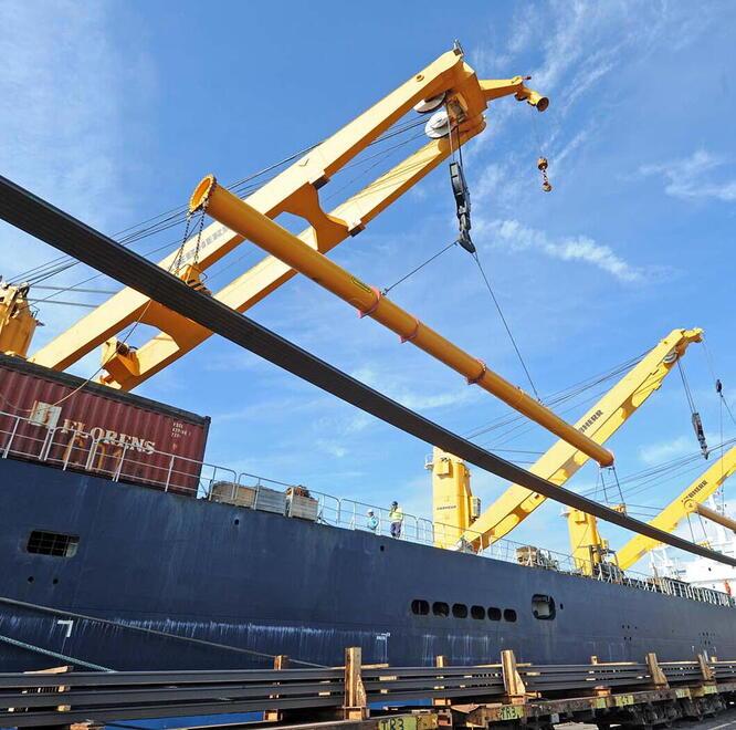 Rotaie per 922 milioni di euro senza garanzie per Piombino 