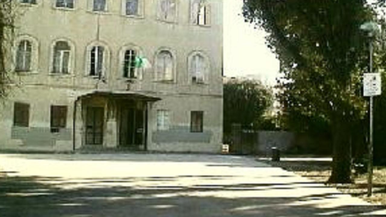 La scuola Carducci (foto d'archivio)