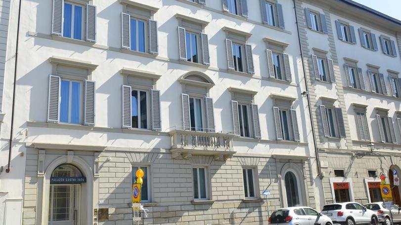 La facciata dell’hotel Castri
