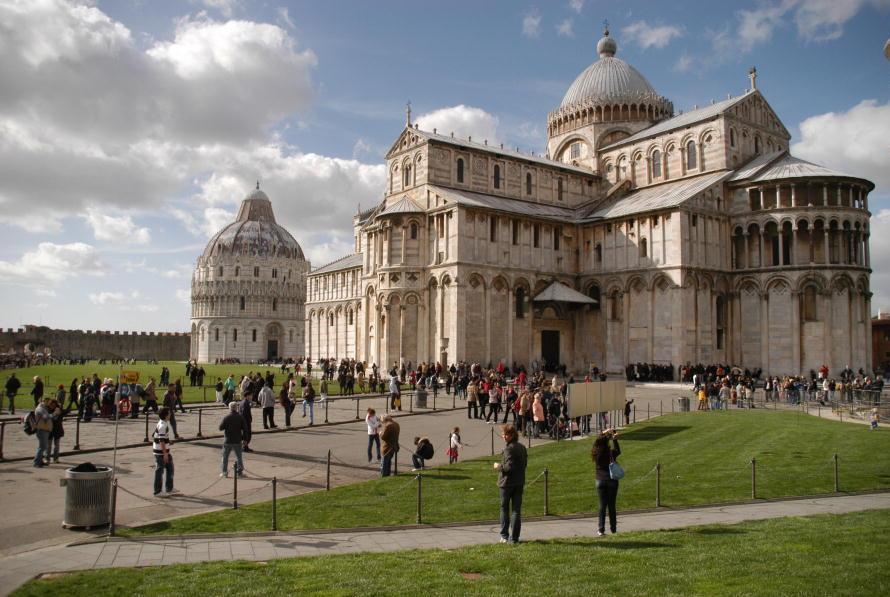 Piazza dei Miracoli si conferma un forte elemento di attrazione turistica