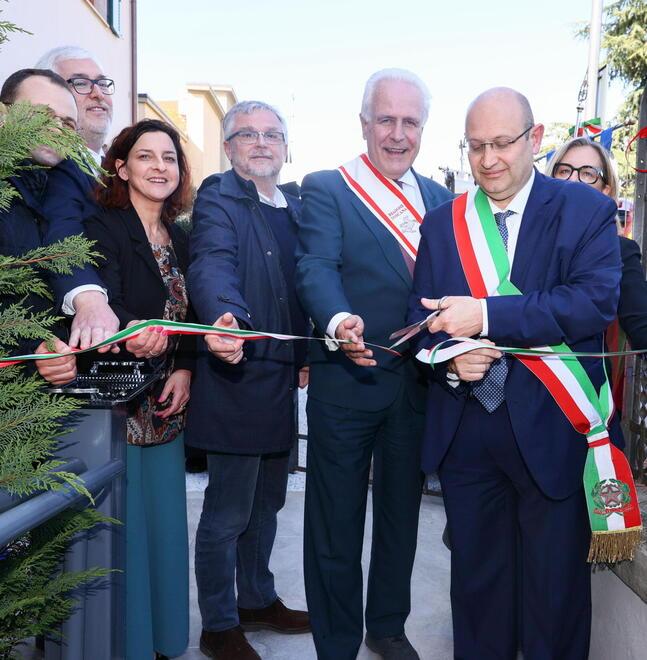 Il taglio del nastro