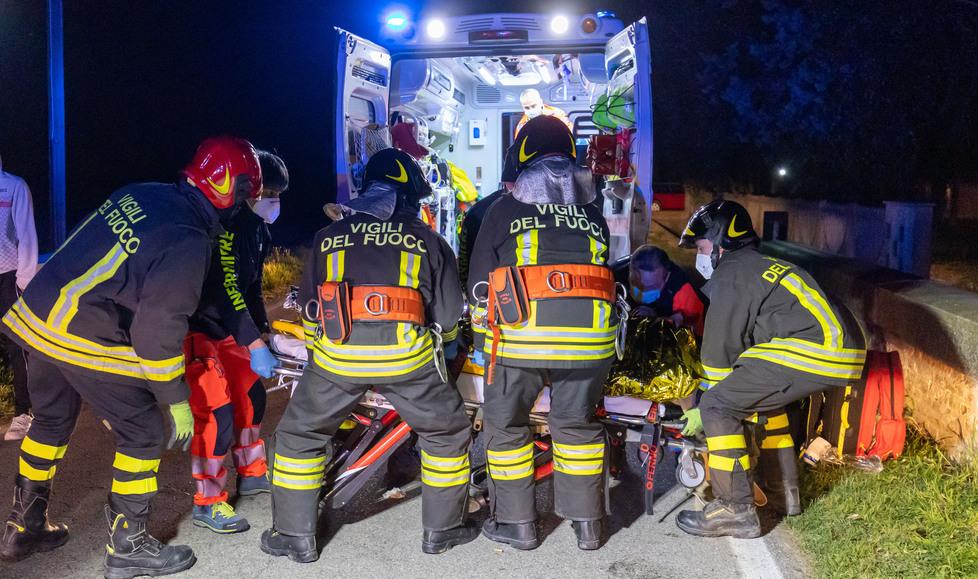 Renazzo, sbanda e finisce in un fossato: è grave