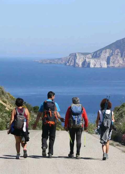 In cammino fra le 100 Torri sarde, l’isola si scopre passo dopo passo