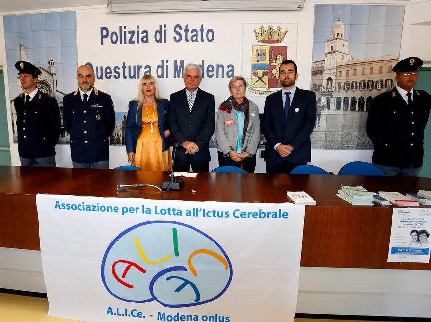 Polizia, festa con il test di prevenzione all’ictus 