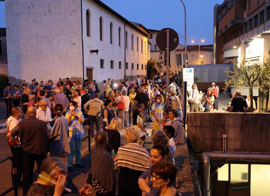Punto nascite a Pescia, nessun ginecologo disponibile per la riapertura