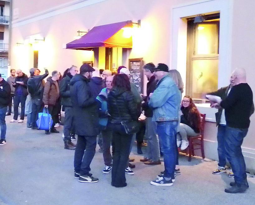 Alla Bodeguita il brindisi per salutare Giovanni: «Non avrebbe mai voluto un funerale, meglio una festa»