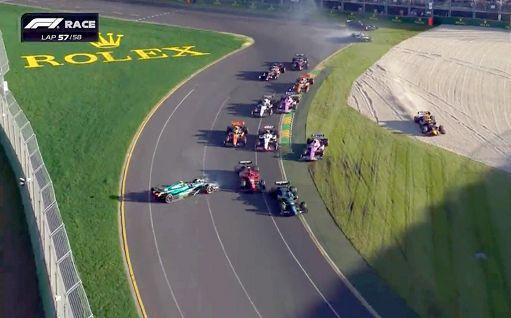 L’incidente che è costato la penalizzazione al ferrarista Carlos Sainz