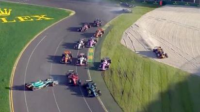 L’incidente che è costato la penalizzazione al ferrarista Carlos Sainz