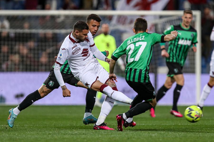 Tra  Sassuolo e  Torino finsice  1  a  1 a Pinamonti risponde Sanabria