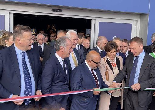 Le associazioni autistiche accusano Giani: «Ci ha snobbati per andare al Vinitaly». La replica: «Strumentalizzazione»