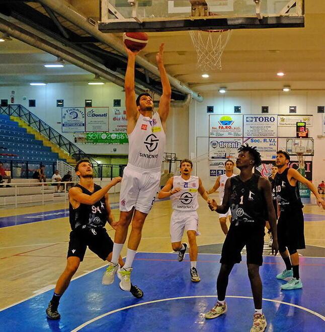 Cecina, promozione a un passo 