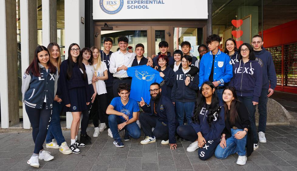 Allo Iexs una “start up” scolastica che crea divise sportive