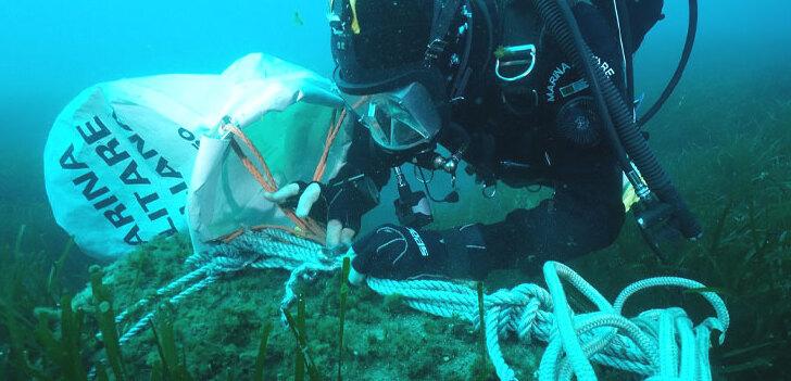 Darsena Europa, scatta l’operazione siluro. «Sospetti su altre “masse” in porto»