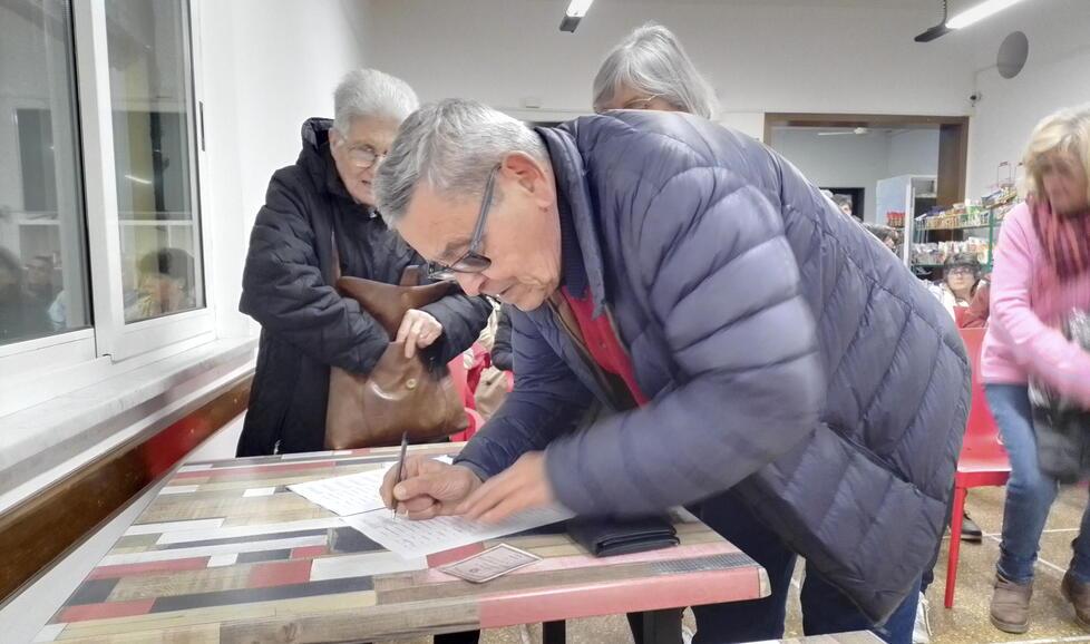 Ambulanza senza medico. Ora Collesalvetti raccoglie le firme