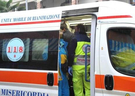 Agliana, stroncato da un malore a 44 anni mentre si trova da solo in casa