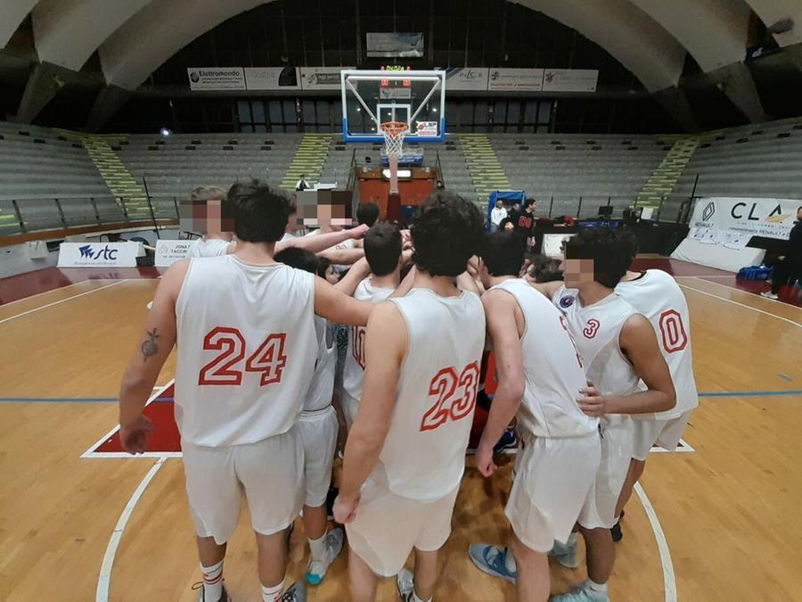 
	Giocatori delle giovanili del Don Bosco al PalaMacchia

