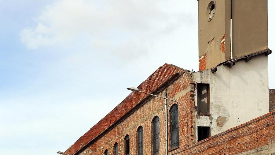 Crolla il tetto all’ex lanificio Lucchesi, nessun ferito