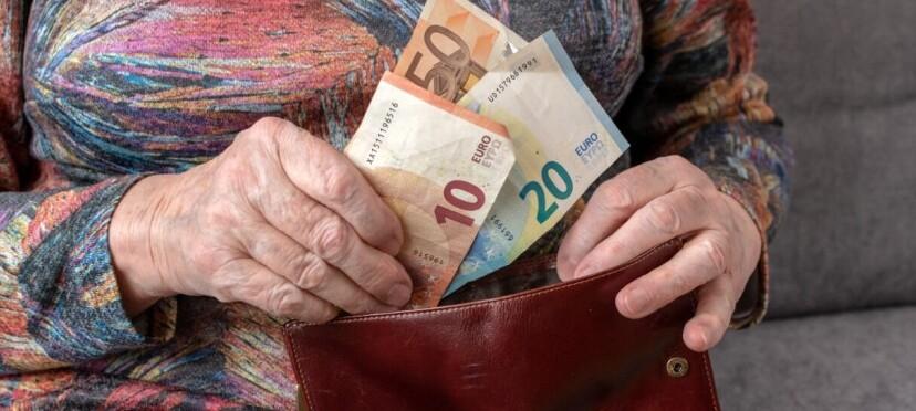 Pensioni minime, scatta il nuovo aumento: l’assegno può crescere fino al 6,4%