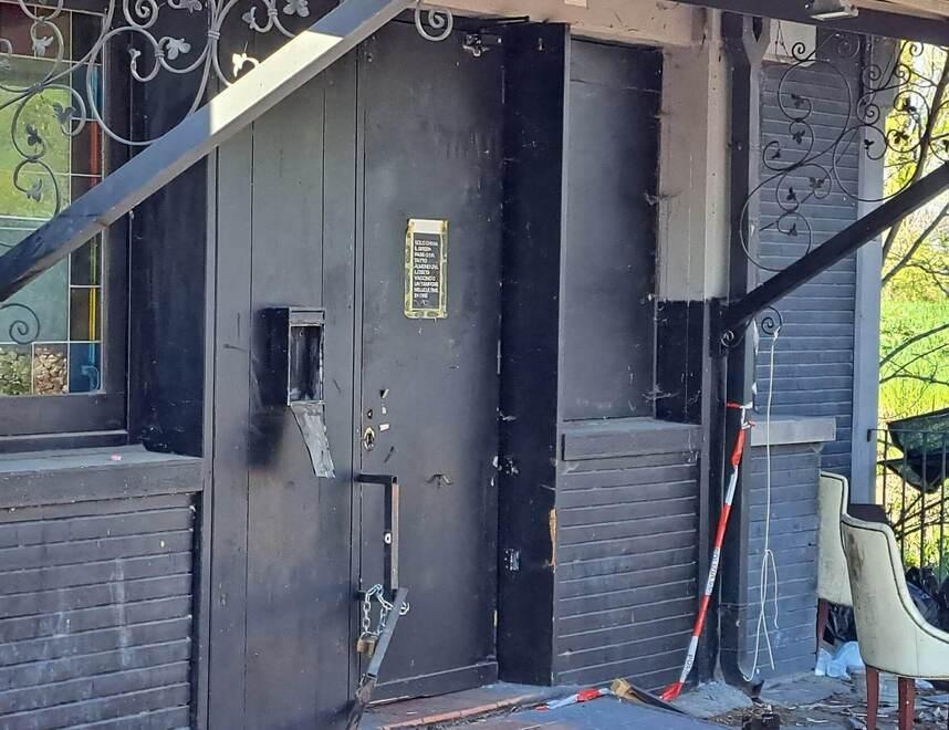 Modena Ex Kones di Ponte Alto: rotti i sigilli del tribunale a due mesi dalle sevizie a un 30enne 