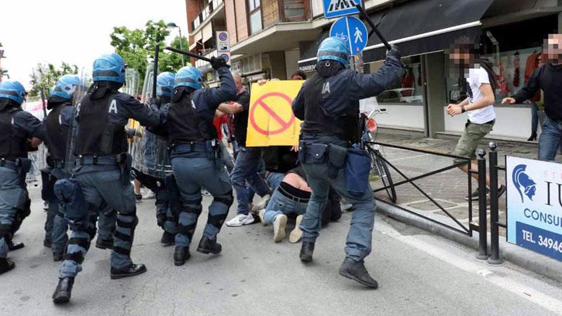 Massa, nel 2015 furono scontri per il comizio di Salvini. Reati prescritti, tutti prosciolti