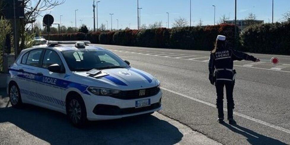 Carpi Targa finta per non pagare il bollo Maxi sanzione da 10mila euro