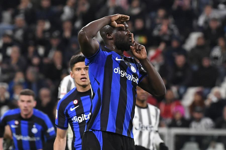 Il Var per i razzisti, la proposta di Marotta (Inter) alla Figc: stop alla partita al primo coro