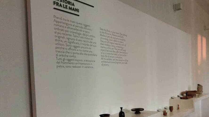 “La storia fra le mani”, che fascino: i reperti del Museo Delta Antico di Comacchio