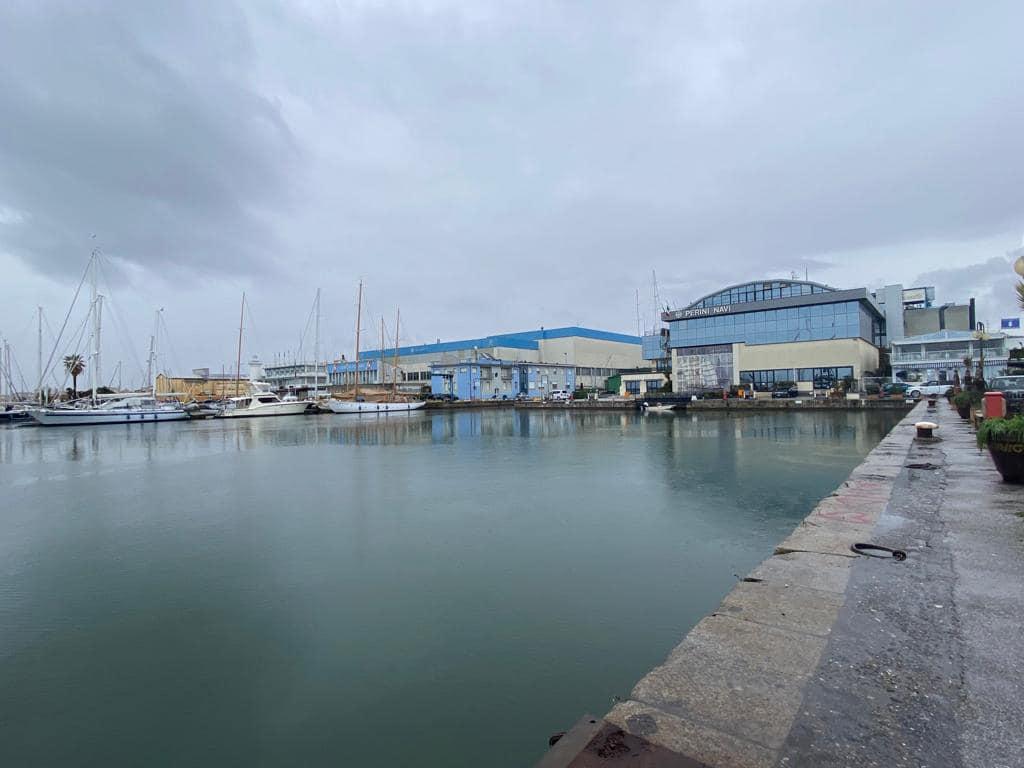 Concessioni delle aree ex Perini, il sindaco di Viareggio: «C’è un conflitto di interessi»