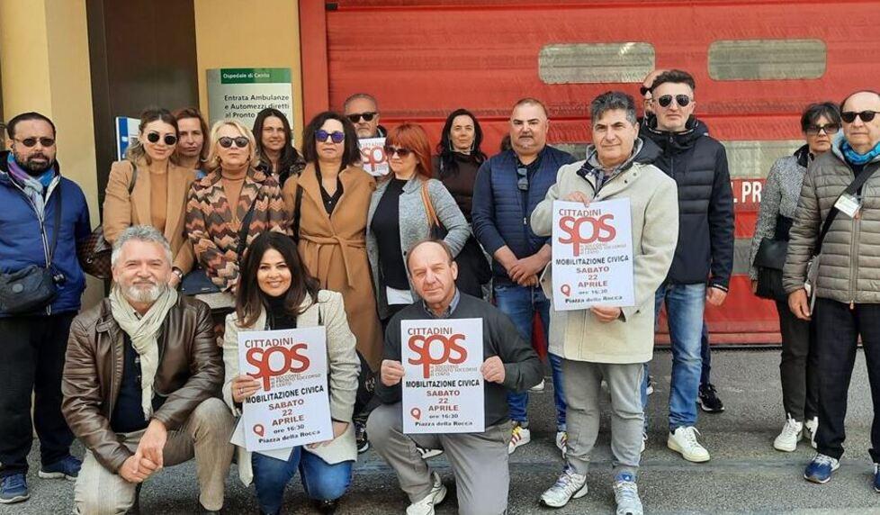 Cento, la protesta raddoppia Un altro presidio per la sanità