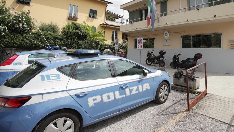 La sede del commissariato di Pescia