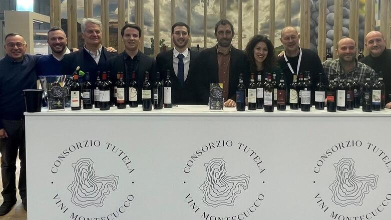 Raffigurato sul bancone di Montecucco allo stand di Vinitaly