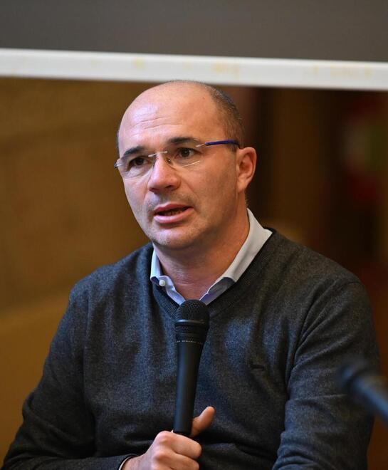 Il sindaco di Reggio Emilia all’Ordine degli avvocati: «Parole inquietanti»