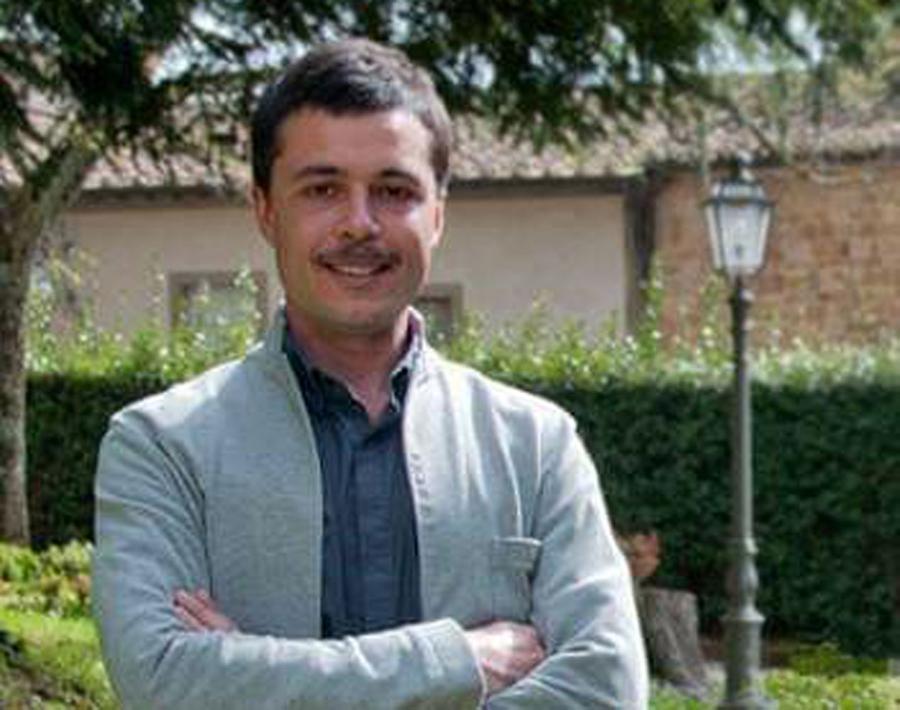 Pontedera, ex dipendente comunale muore a 45 anni. Era diventato padre da poche settimane