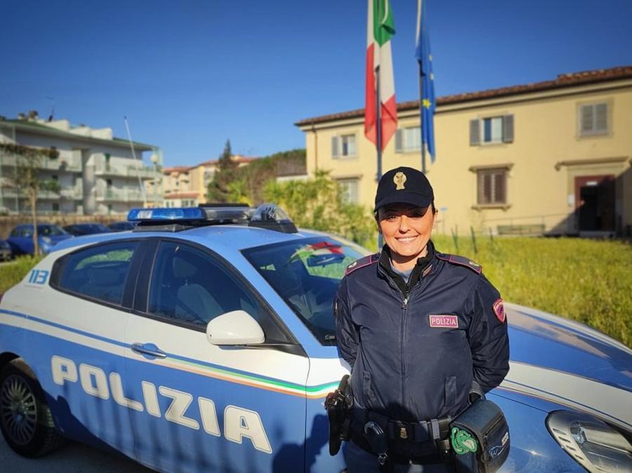 Firenze, poliziotta (fuori servizio) salva la vita a un uomo colpito da malore in palestra
