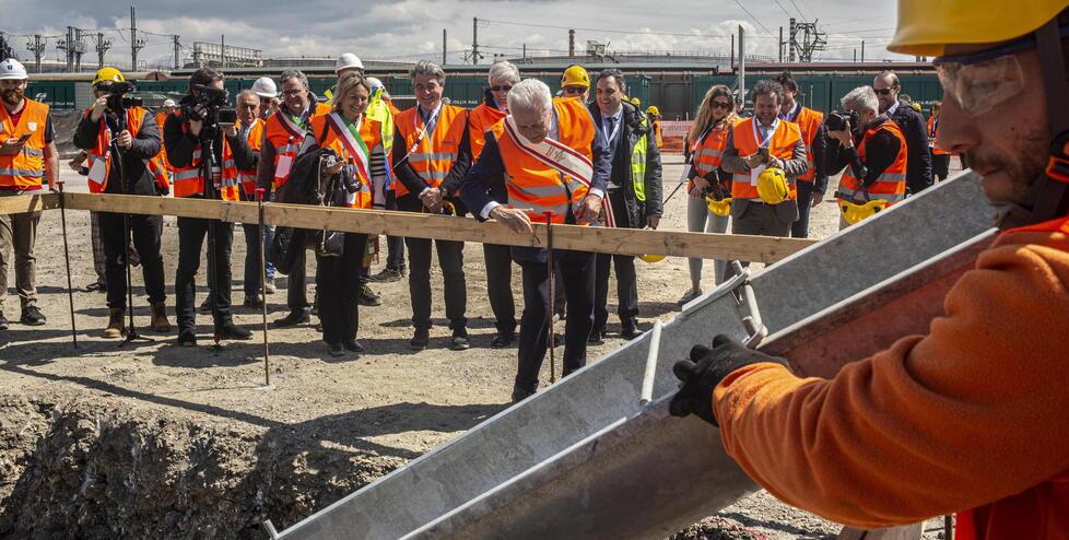 Scavalco ferroviario, via al cantiere a Livorno. Ecco il piano dei lavori che cambierà il trasporto merci