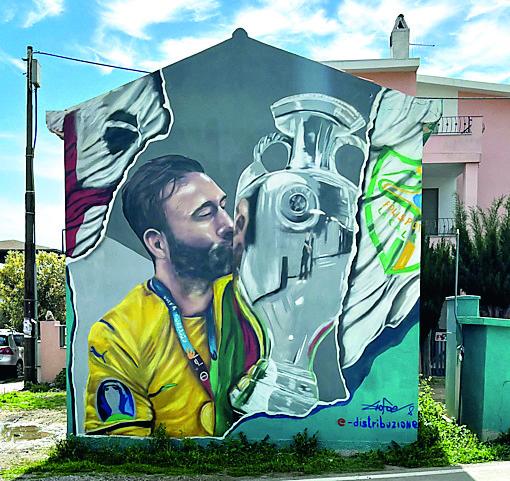La Caletta dedica un murale al suo campione Sirigu