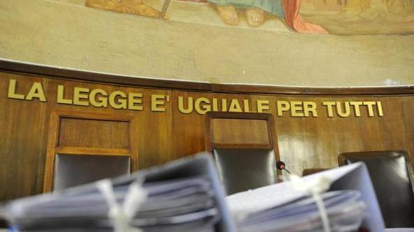 Pisa, violenza sessuale contro la madre