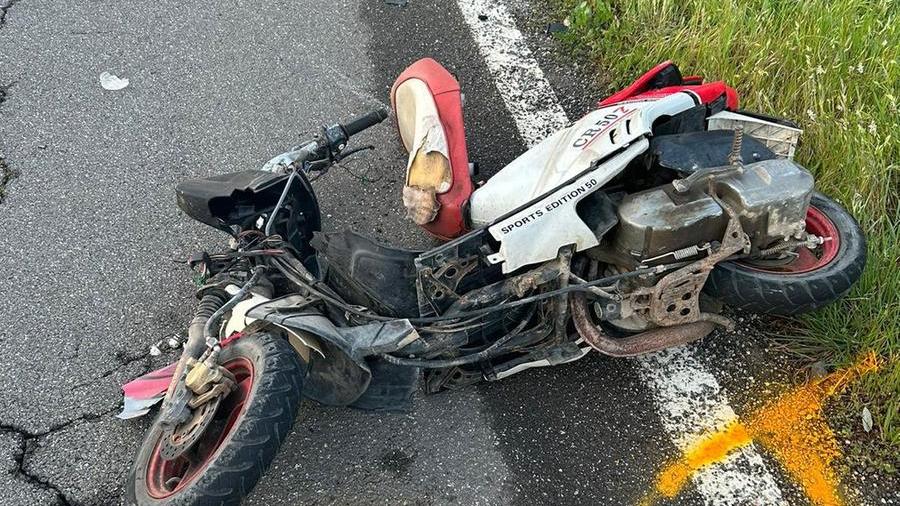 Cade dallo scooter e viene investito, muore ventenne. Tragedia di Pasqua all’Argentario