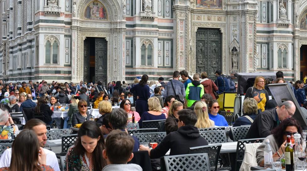I love Firenze, la città è invasa: i turisti in aumento del 25%