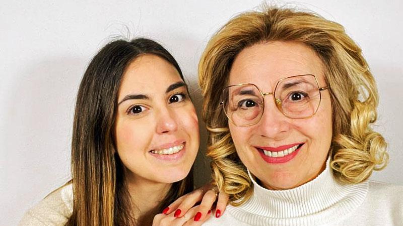 Prato, l’arte del cucito diventa virale: le lezioni di Maria fanno il boom di clic