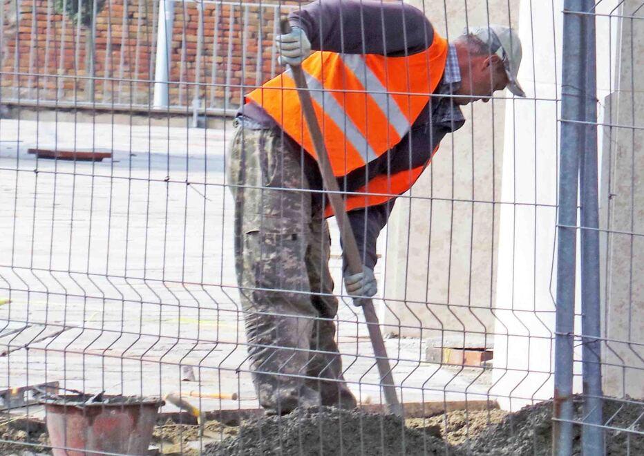 Ferrara, i fondi per gli aumenti dei materiali: «Ci sono, va fatta domanda»
