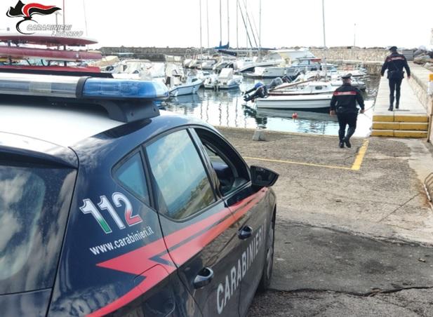 Controlli antidroga al moletto di Antignano, sequestrati hashish e cocaina