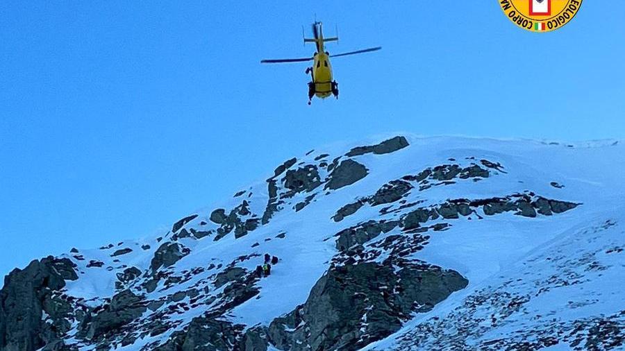 Coppia reggiana salvata dall’elisoccorso sul crinale del Cimone