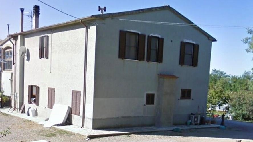 Roccastrada, i ladri narcotizzano cinque cani e svaligiano due case