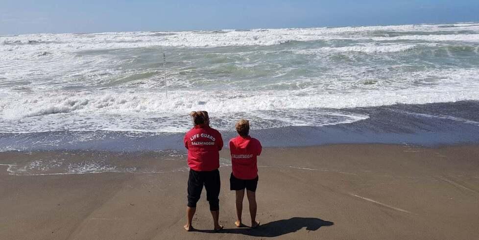Bagnini a Marina di Castagneto, è già allarme per l’estate: Lifeguard Costa Ovest ne cerca 10