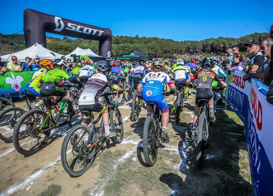 La sfida di oltre 500 giovani bikers: il futuro della Legend 