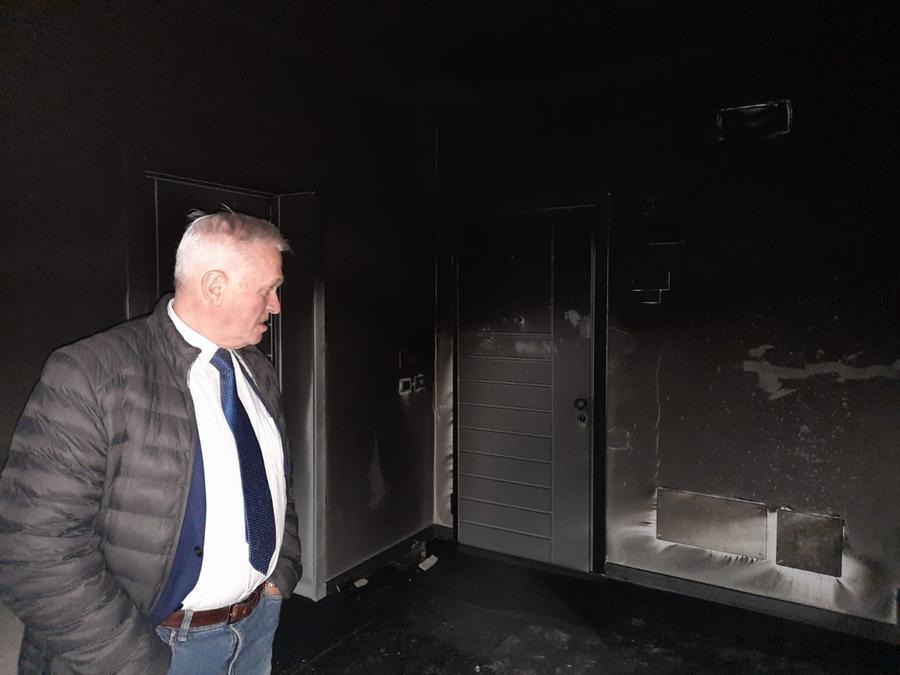 Mirandola. Incendio in una palazzina di via Focherini